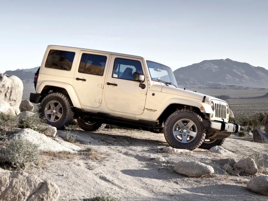  Jeep Wrangler Unlimited Mojave 2011 года  (фото 13 из 46)